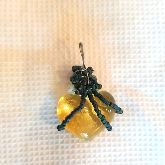 Art glass handmade yellow heart pendant - Picture 2 of 3